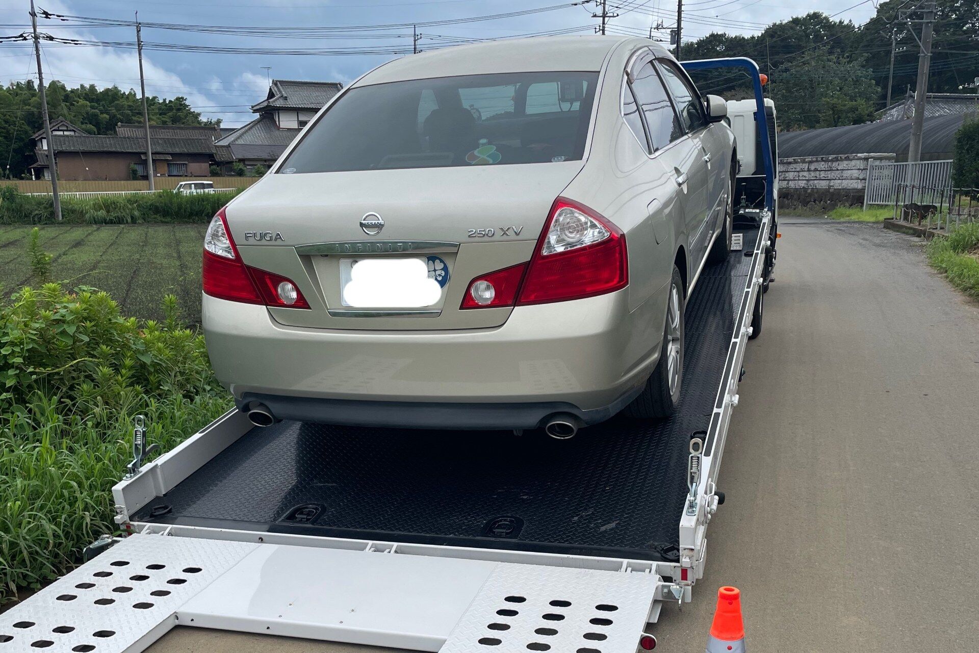 レッカー・自走でご来店いただきます